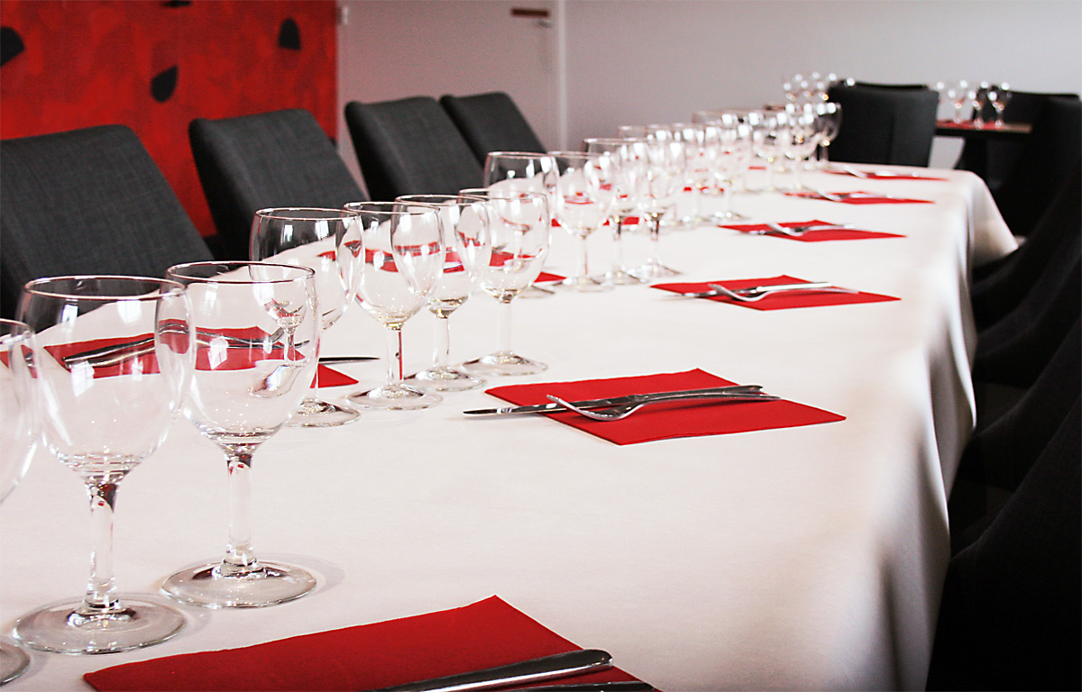 salle privative Table privative à l'étage du Fil Rouge, restaurant à Quimper