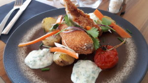 Suprême de volaille servie au Fil Rouge, restaurant à Quimper